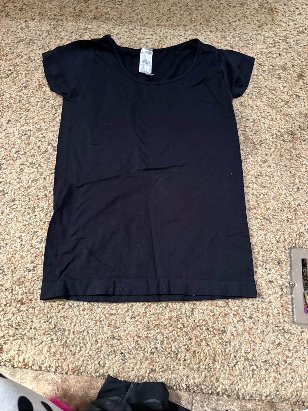 Women's Black Scoop Neck Short Sleeve Top
